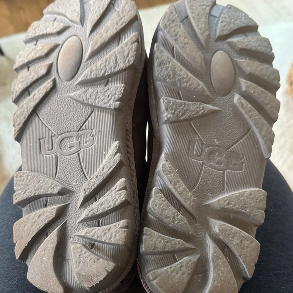 UGG Chocolate Leather Boots - Picture 3 of 5